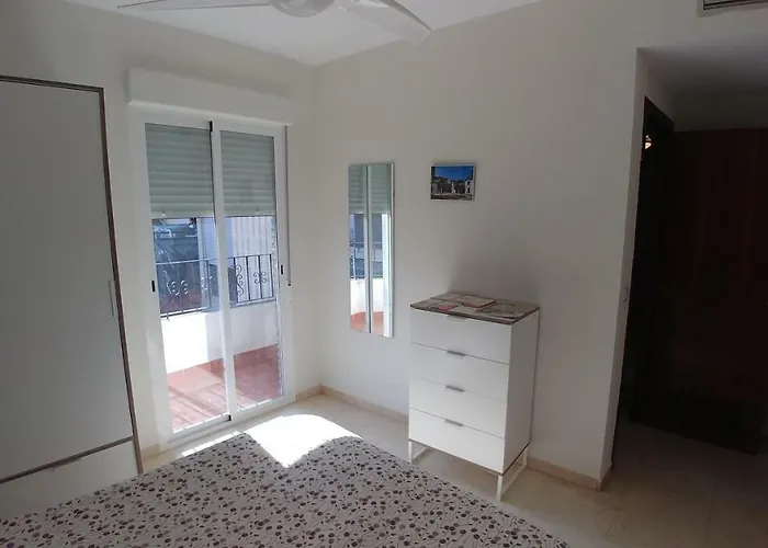 Lägenhet Alojamiento Plaza Chirinos *